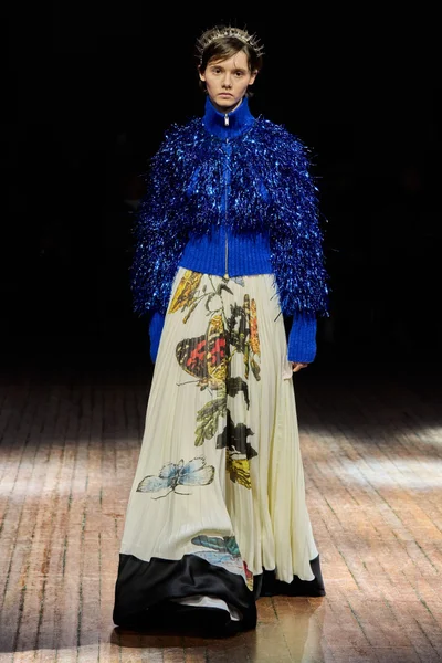 Look 33